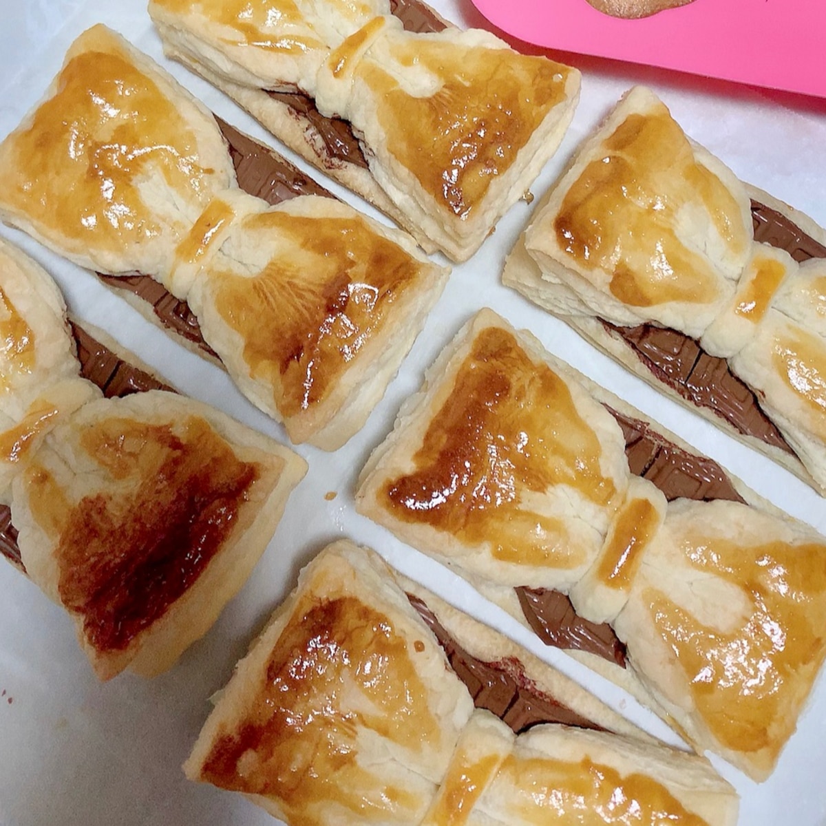 簡単 可愛いおリボンチョコパイ レシピ 作り方 By Yuka 楽天レシピ